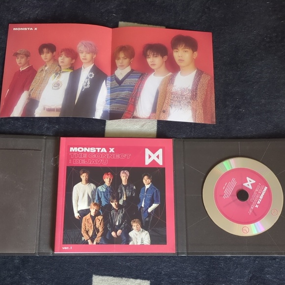 MONSTA X collector CD THE CONNECT..DeJaVu - Picture 2 of 2